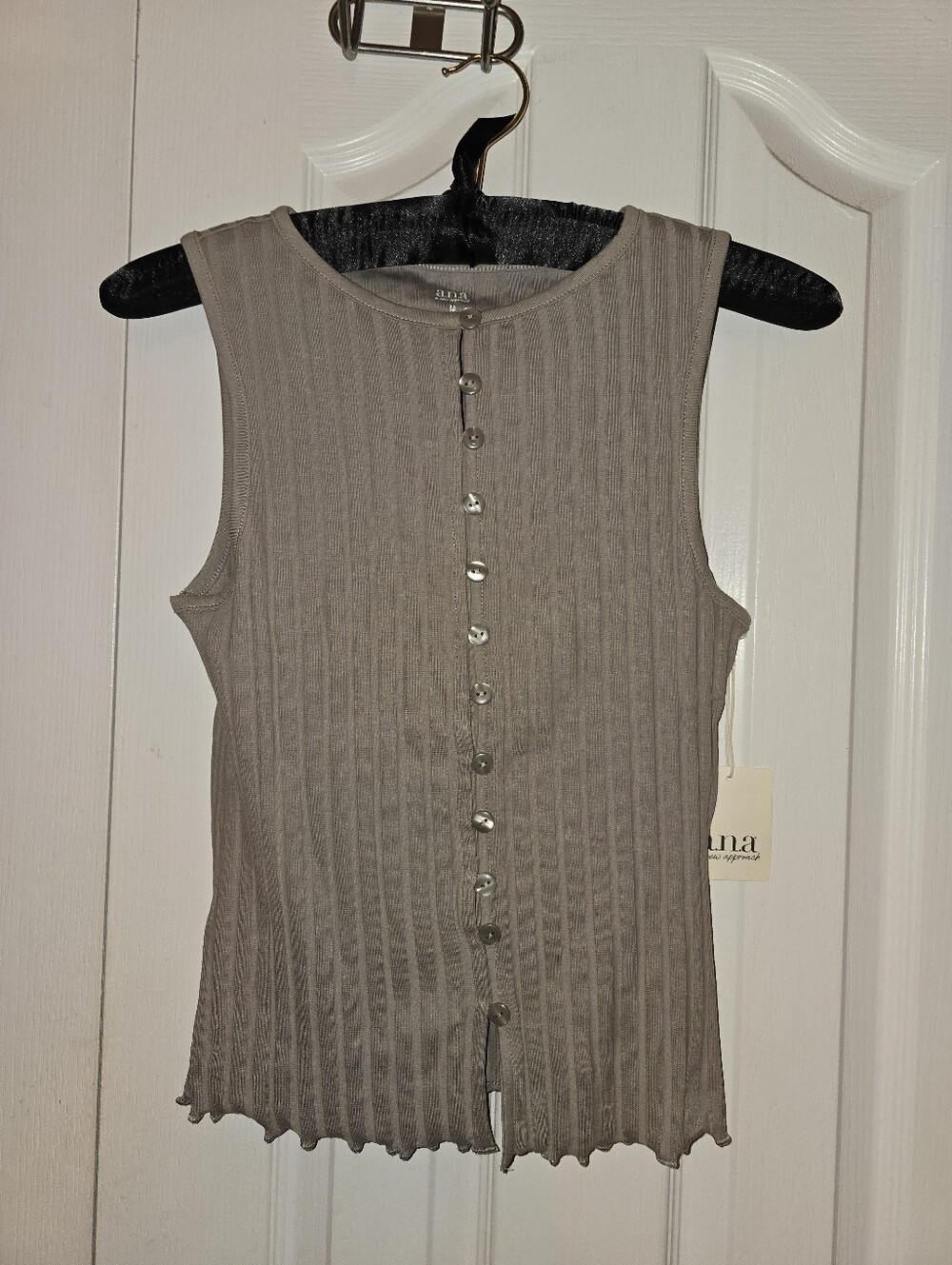 NWT Button Down Ribbed Tank Top